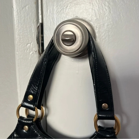 Yves Saint Laurent croc embossed tote bag - Picture 6 of 15